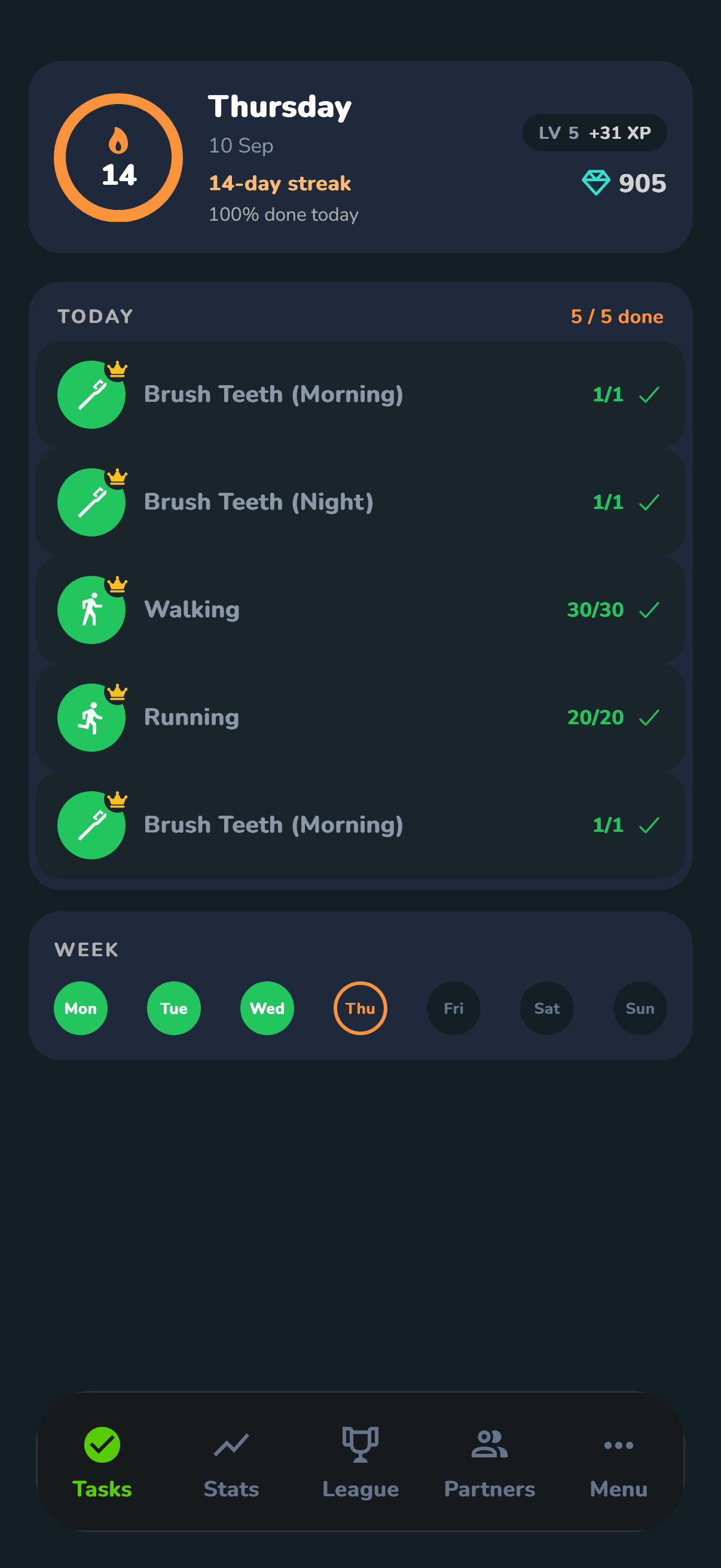 Miohabit tasks screen showing today's habits, streak flame, and level progress